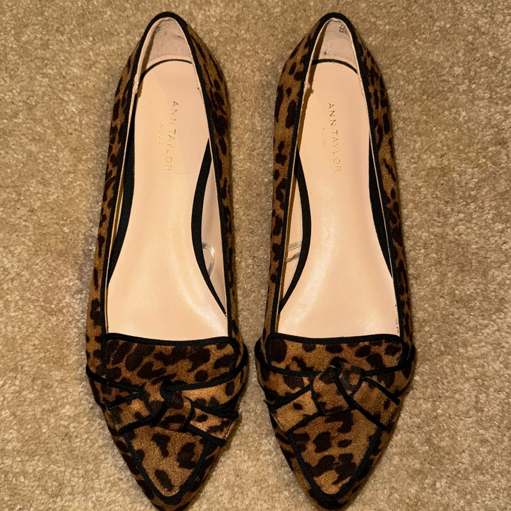 NEW Ann Taylor flats